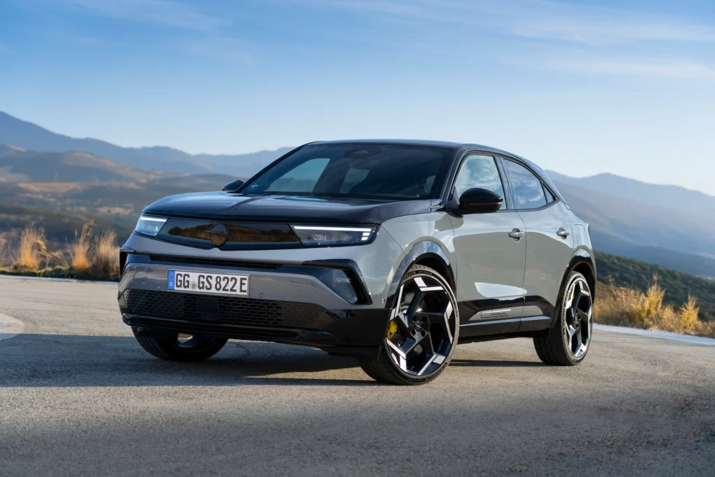 Gute-Mobile OpelMokkaGSE slider