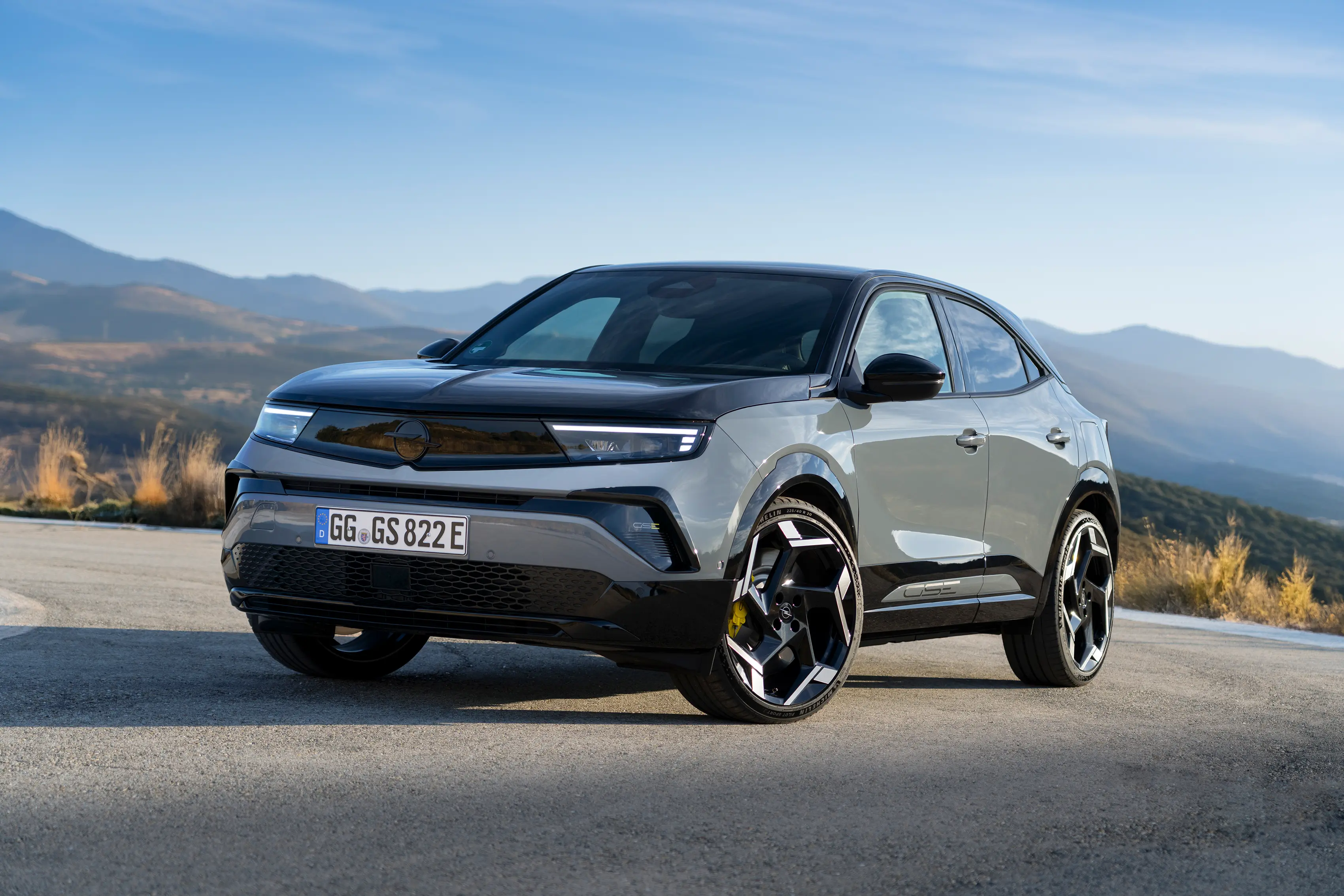 Gute-Mobile OpelMokkaGSE slider